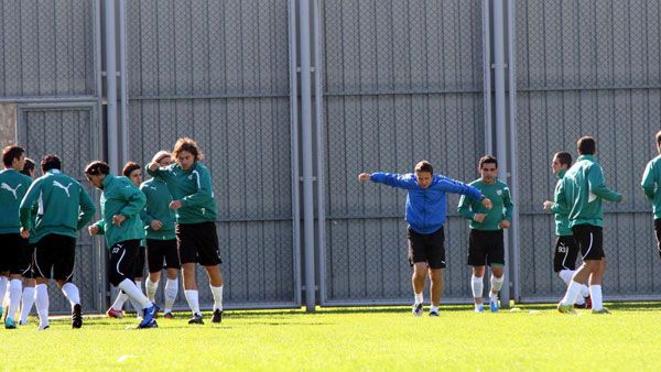 Bursaspor'da Mersin mesaisi başladı Bursaspor'da Mersin mesaisi başladı